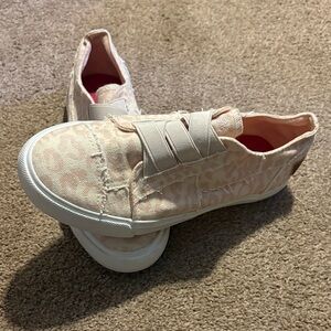 Blowfish Blush Elastic Slip-On Sneakers